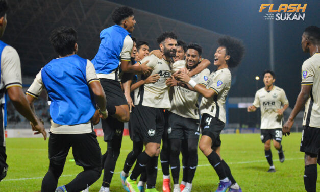 Gergasi Merah selesa benam Tok Gajah