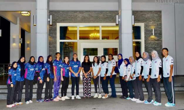 Che’ Puan Khaleeda santuni Johor Jewels