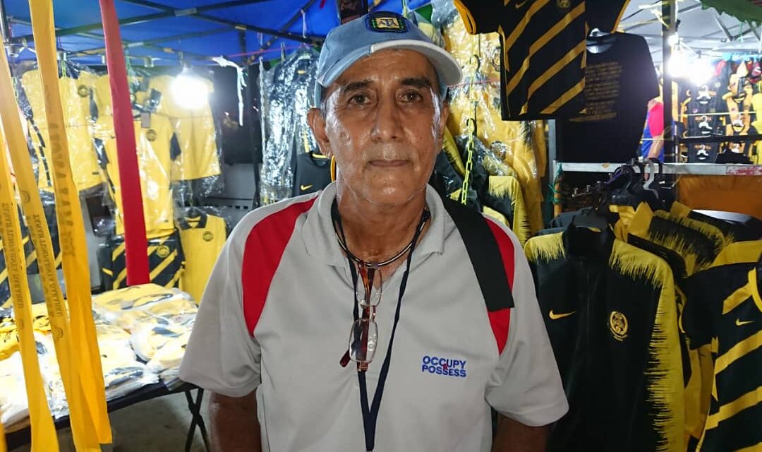 ‘Uncle Joe’ kongsi suka duka berniaga di perkarangan stadium selama lebih 30 tahun