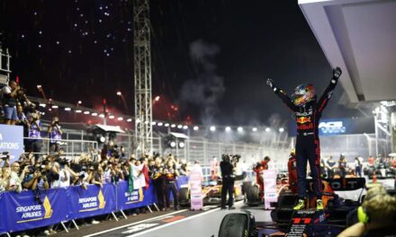 Formula 1: Grand Prix Singapura catat rekod tertinggi 302,000 penonton selepas dua tahun tidak diadakan
