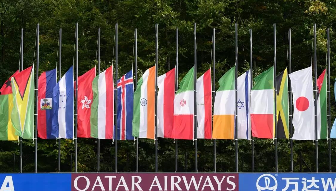 Tragedi Kanjuruhan : Bendera separuh tiang di ibu pejabat FIFA