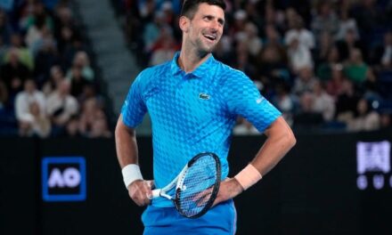 Tenis Terbuka Australia: Djokovic ke pusingan keempat, dihimpit kecederaan