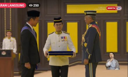 Lim Teong Kim kini bergelar Datuk