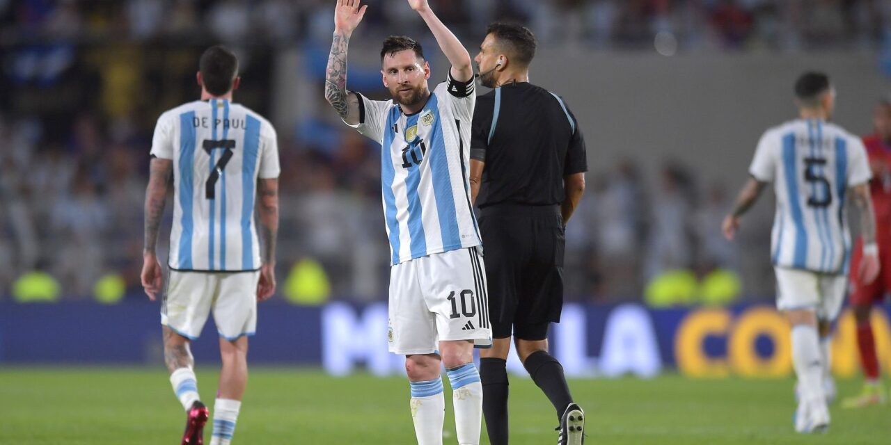 Lionel Messi buru gol ke-100 bersama Albiceleste ?
