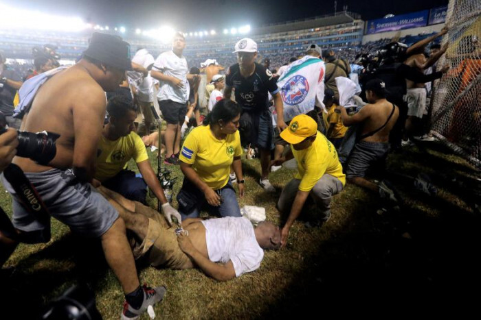 12 maut dalam rempuhan di stadium bola sepak El Salvador