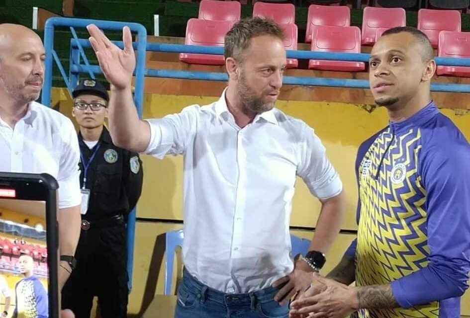Bekas jurulatih Thailand Mano Polking idam kendalikan Vietnam