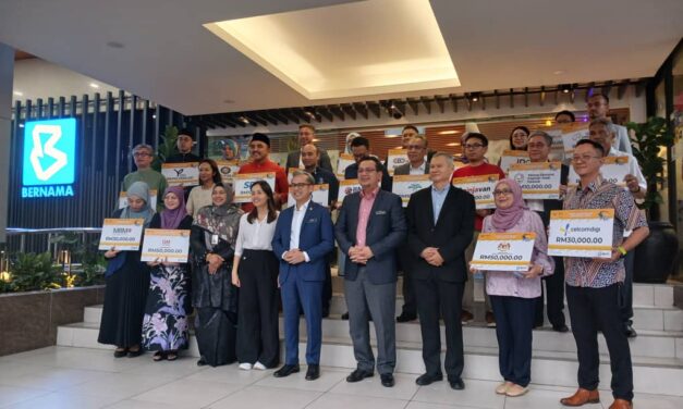 ‘Live’ Euro 2024 : Fahmi Fadzil mahu RTM teliti bajet dahulu