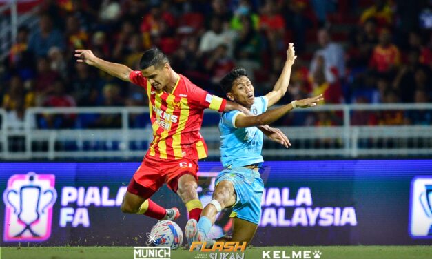 Harimau Kumbang tumbang di kaki Gergasi Merah