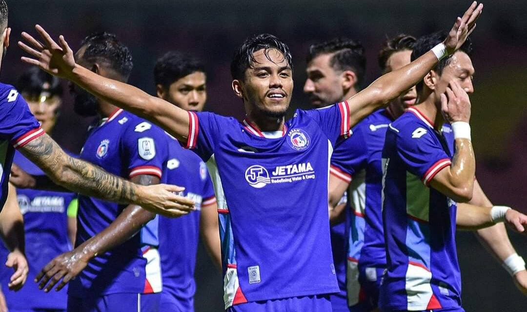 Tok Gajah layu dibaham Sang Badak