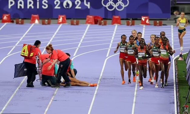 Atlet Olimpik tiba-tiba rebah dalam acara final 10,000 meter