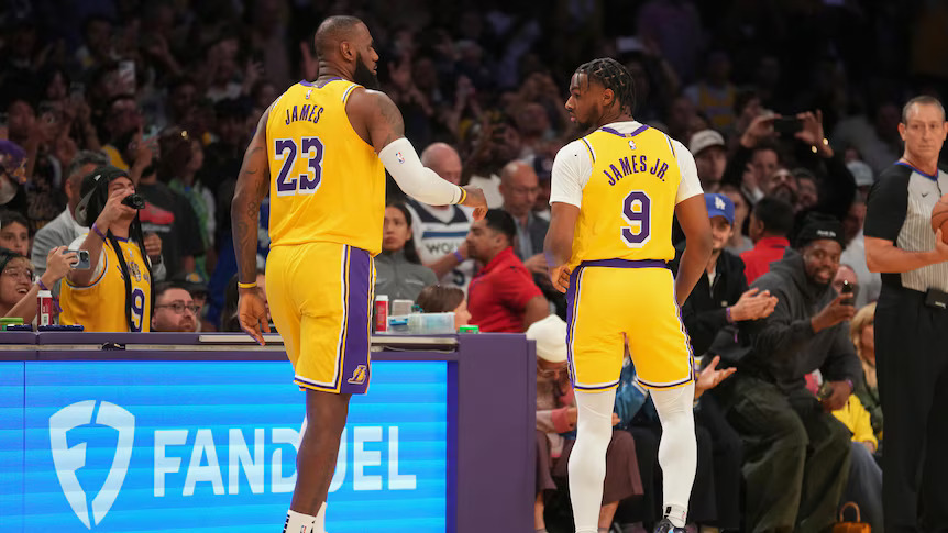 Duo bapa dan anak beraksi bersama di NBA