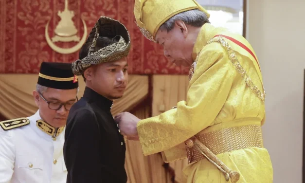 Faisal Halim terima Darjah Kebesaran Ahli daripada Sultan Selangor