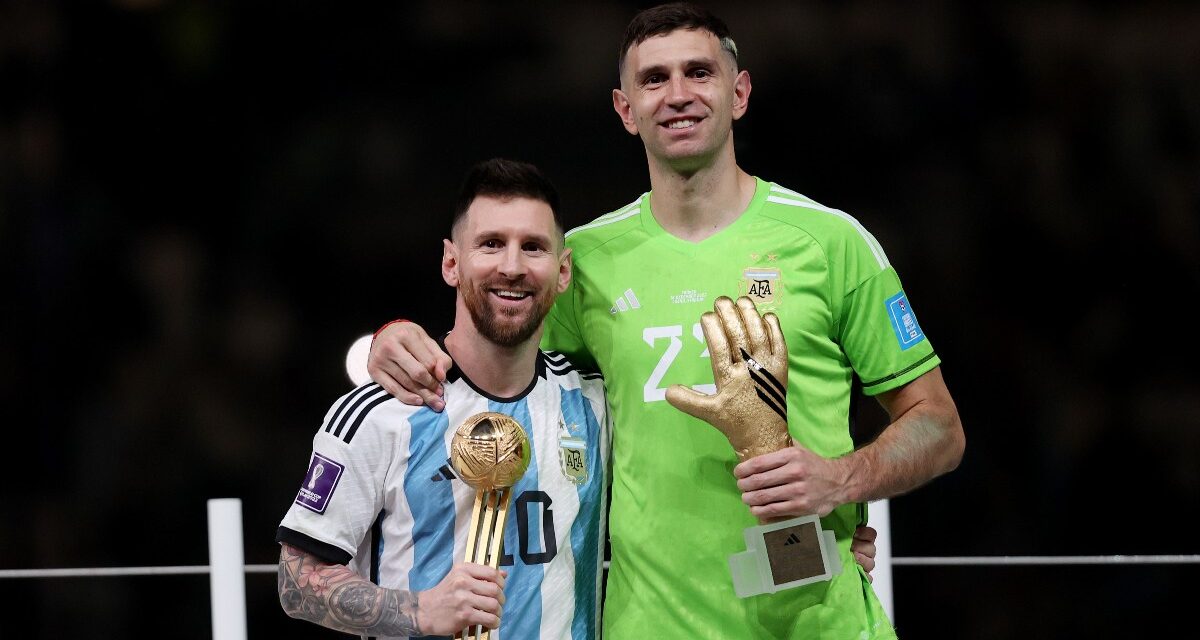 “Saya dan Messi selalu melawak” – Martinez