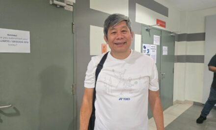 Dapatkan satu gelaran sama ada di Jepun atau China