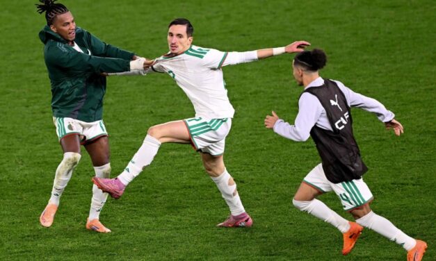 Gol Boulbina Bawa Algeria Ke Suku Akhir AFCON