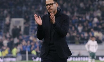 Chelsea Pecat Rosenior Selepas Empat Bulan