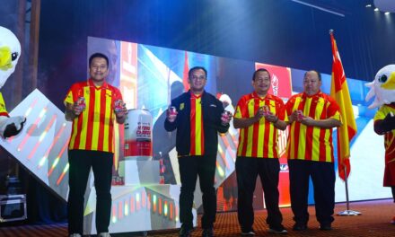 Menteri Besar Selangor Rasmi Pelancaran Minuman HydroCharge Ready To Drink