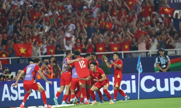 Kim Sang-sik Puji Semangat Pemain Vietnam