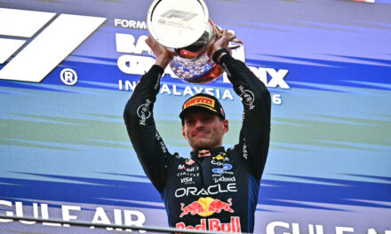 F1: Verstappen Kuasai Sepang, Raih Kemenangan Pertama Musim Ini