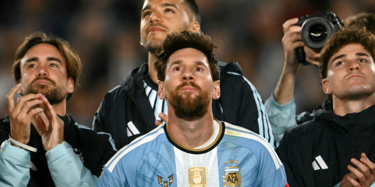 Ronaldo Ketepikan Persaingan, Beri Penghormatan Buat Messi