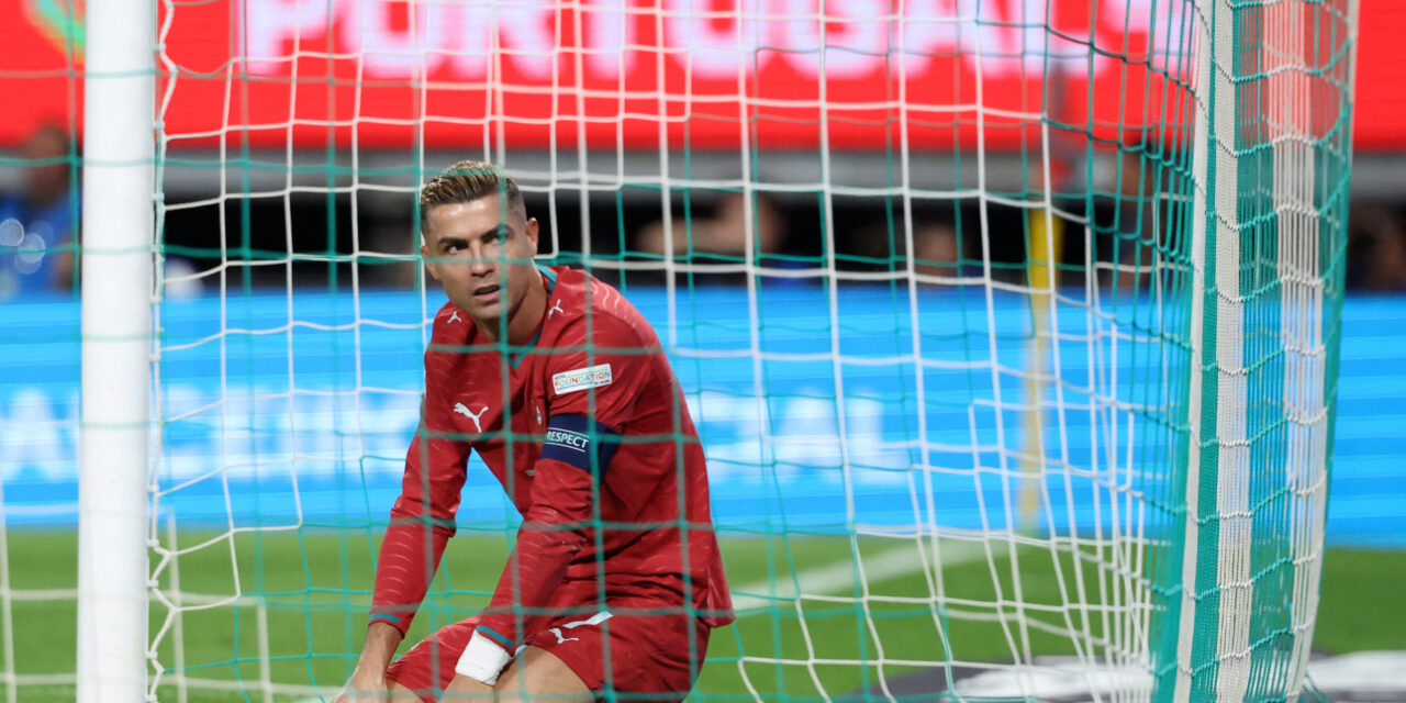 Ronaldo Digantung 30 Hari, Didenda Selepas Tinggalkan Kem Portugal